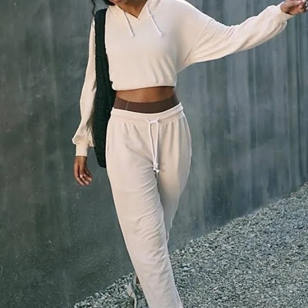 Cream Knit Joggers with Elastic Waistband